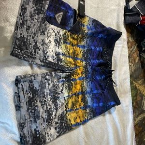 Men’s Columbia PFG swim shorts size 32